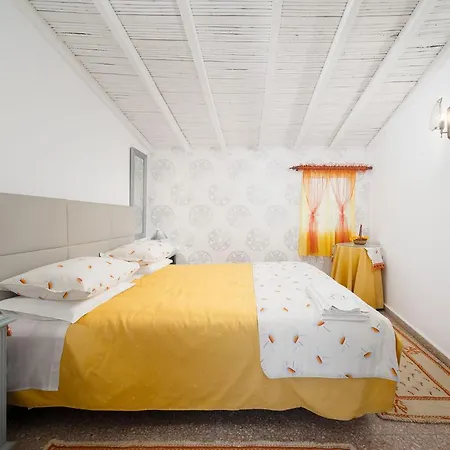 Casa Morais Bed & Breakfast